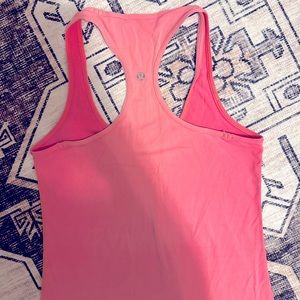 Lululemon pink tank